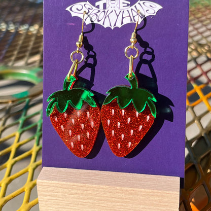 Strawbebby Earrings